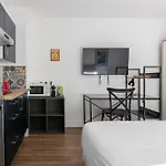 L'escapade Paris ル・クルムラン・ビセートル